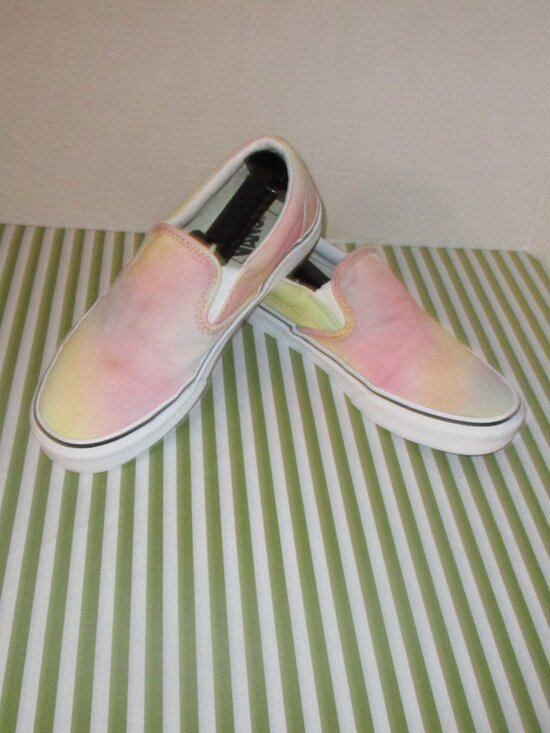 Vans Off the Wall Slip-on Sneakers - Picture 14 of 14